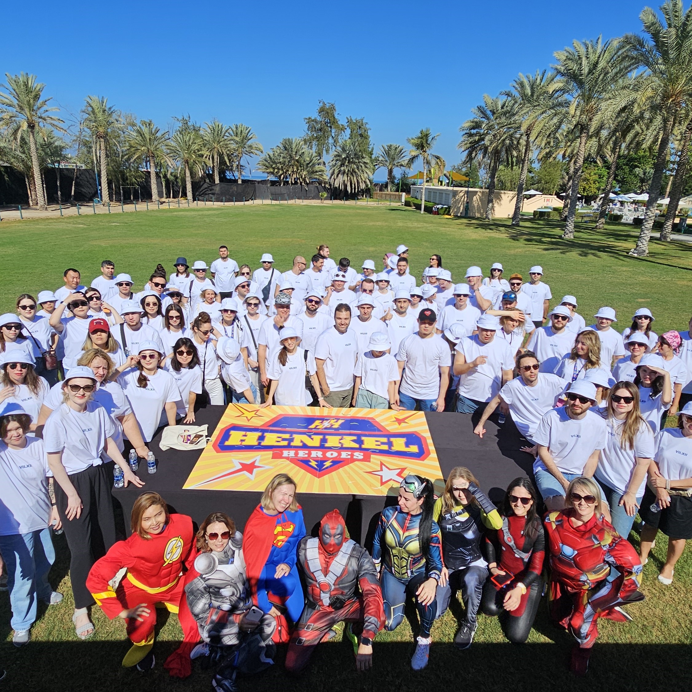 Participants engaged in a corporate quest and collaborative task | atravel.pro